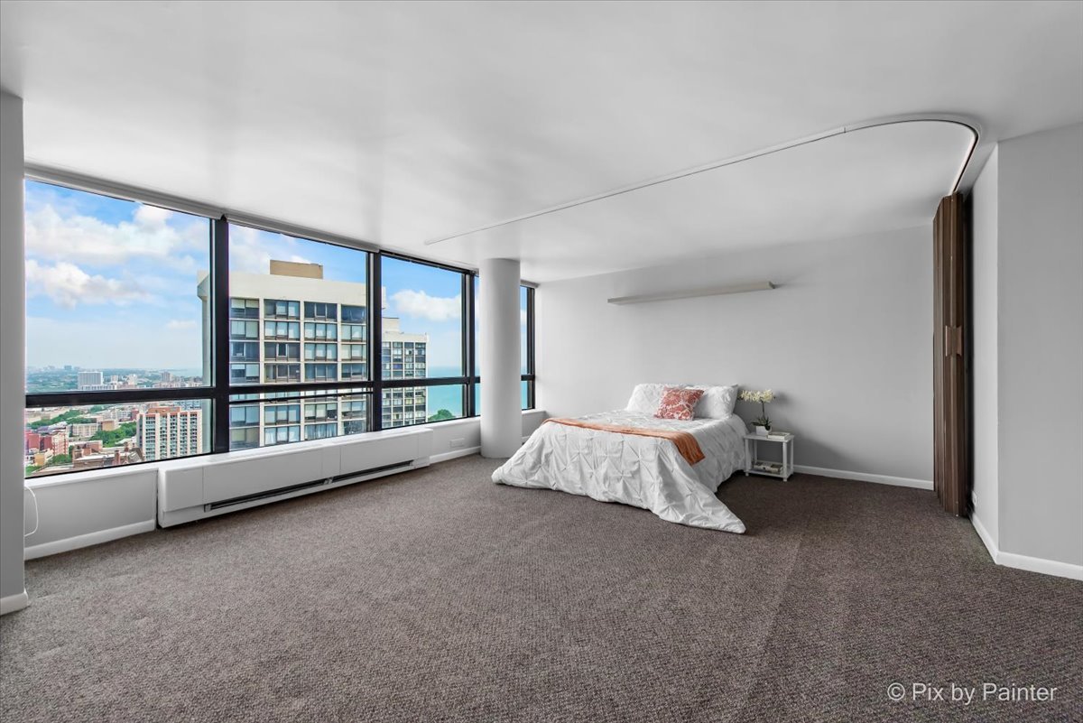 5415 N Sheridan Road 3610