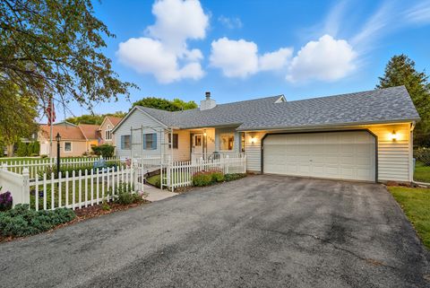 Photo of 1203 Holiday Drive, Somonauk, IL 60552 (MLS # 12477108)