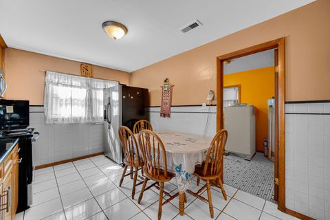 Tiny photo for 9506 Natoma Avenue, Oak Lawn, IL 60453 (MLS # 12613009)