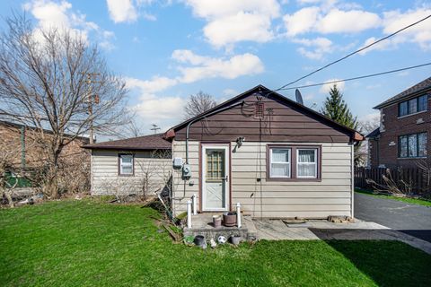 Photo of 9506 Natoma Avenue, Oak Lawn, IL 60453 (MLS # 12613009)