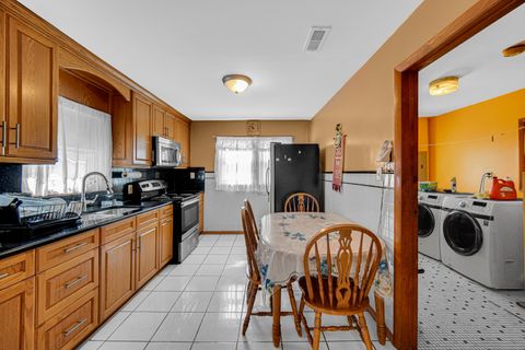 Tiny photo for 9506 Natoma Avenue, Oak Lawn, IL 60453 (MLS # 12613009)