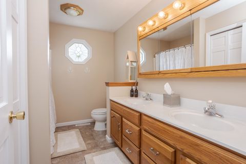 Tiny photo for 38 Bandecon Way, Bloomington, IL 61704 (MLS # 12652764)