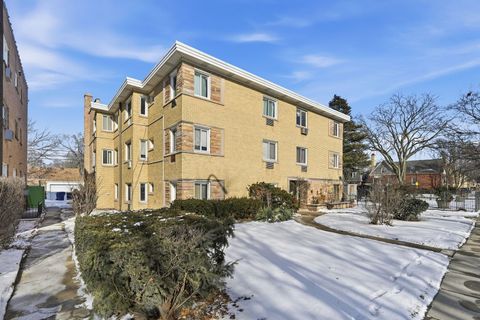 Tiny photo for 1609 Howard Street #2, Evanston, IL 60202 (MLS # 12554923)
