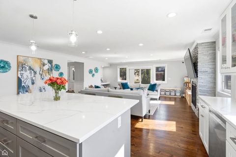 Tiny photo for 6802 Church Street, Morton Grove, IL 60053 (MLS # 12582909)