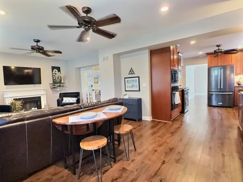 Tiny photo for 10711 S Artesian Avenue, Chicago, IL 60655 (MLS # 12755749)