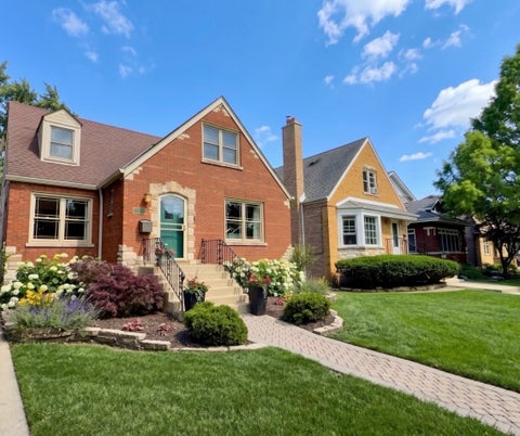 Tiny photo for 10711 S Artesian Avenue, Chicago, IL 60655 (MLS # 12755749)