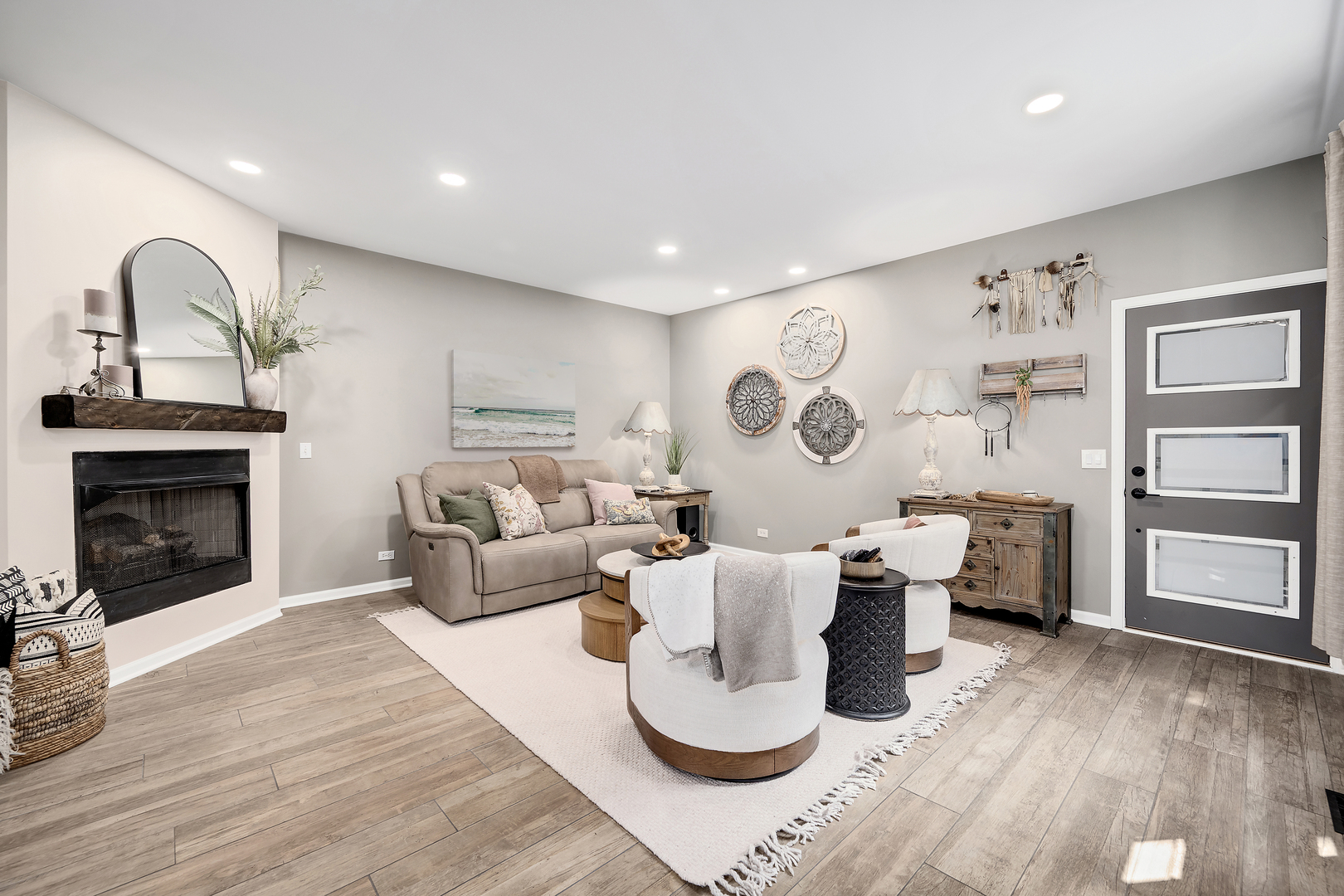 1016 Hummingbird Way
