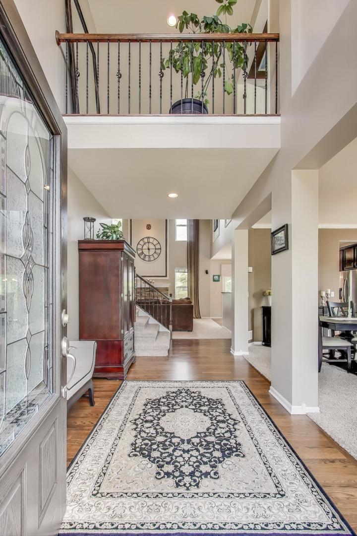 551 Golden Valley Lane