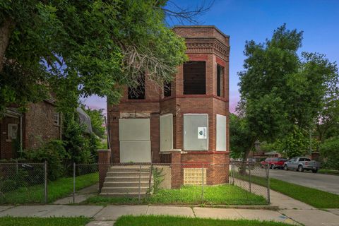 Tiny photo for 7225 S Woodlawn Avenue, Chicago, IL 60619 (MLS # 12479168)