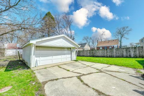 Tiny photo for 14143 Manor Avenue, Dolton, IL 60419 (MLS # 12570802)