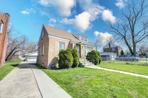 Tiny photo for 14143 Manor Avenue, Dolton, IL 60419 (MLS # 12570802)