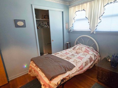 Tiny photo for 8811 W 92nd Street, Hickory Hills, IL 60457 (MLS # 12599086)