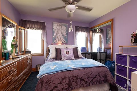 Tiny photo for 5555 S Menard Avenue, Chicago, IL 60638 (MLS # 12628371)