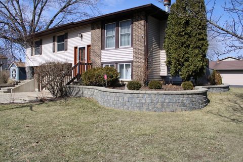 Tiny photo for 404 Galahad Road, Bolingbrook, IL 60440 (MLS # 12610132)