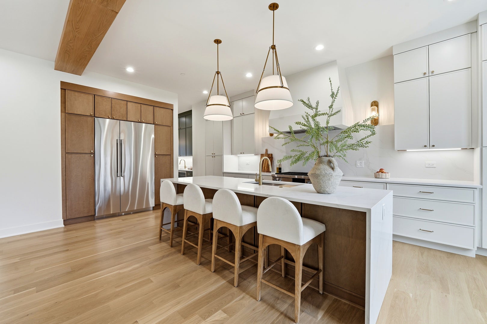944 Rosemary Terrace