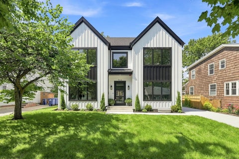 Photo of 944 Rosemary Terrace, Deerfield, IL 60015 (MLS # 12763445)