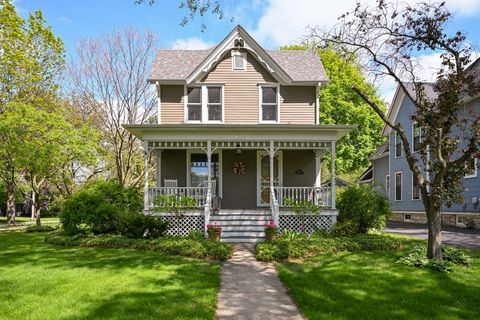 617 N West Street Wheaton IL 60187