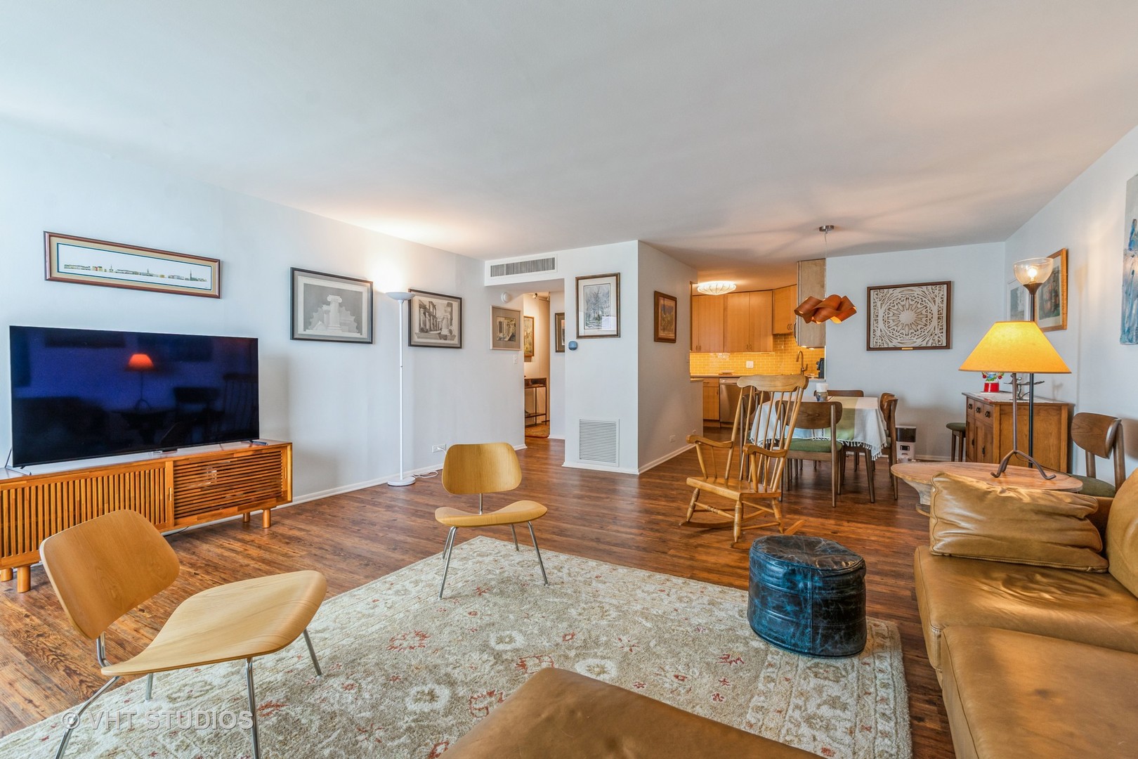 6033 N Sheridan Road 21C