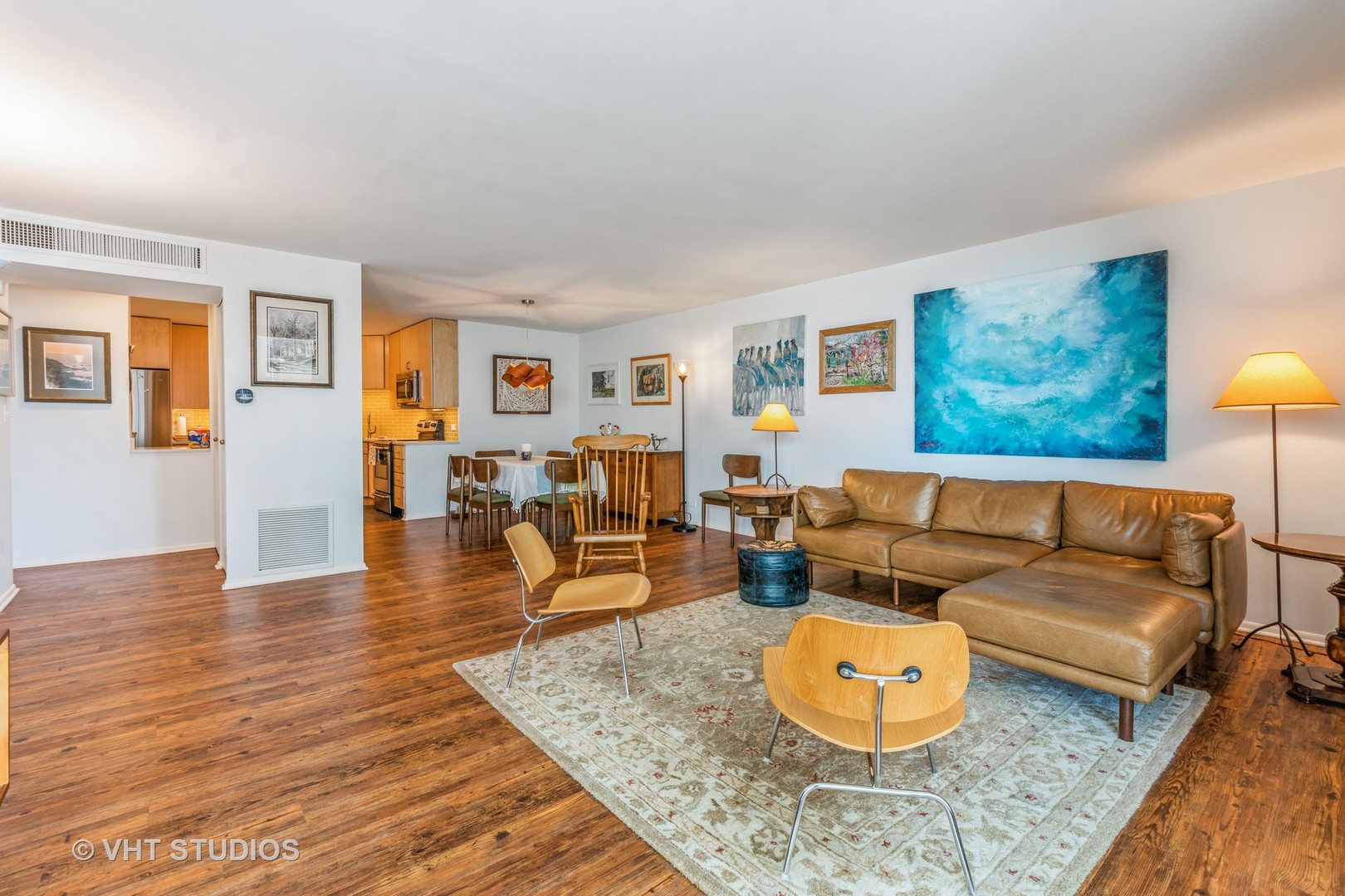 6033 N Sheridan Road 21C