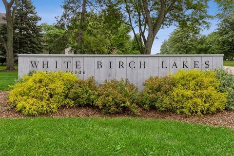 Tiny photo for 4 Mulberry Drive, Hawthorn Woods, IL 60047 (MLS # 12484689)