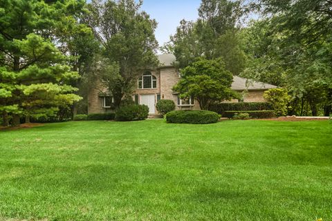 Tiny photo for 4 Mulberry Drive, Hawthorn Woods, IL 60047 (MLS # 12484689)