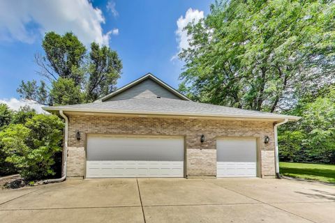 Tiny photo for 4 Mulberry Drive, Hawthorn Woods, IL 60047 (MLS # 12484689)
