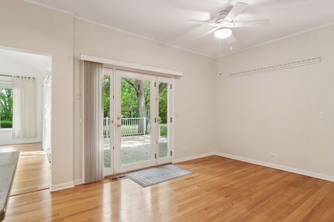 Tiny photo for 4 Mulberry Drive, Hawthorn Woods, IL 60047 (MLS # 12484689)