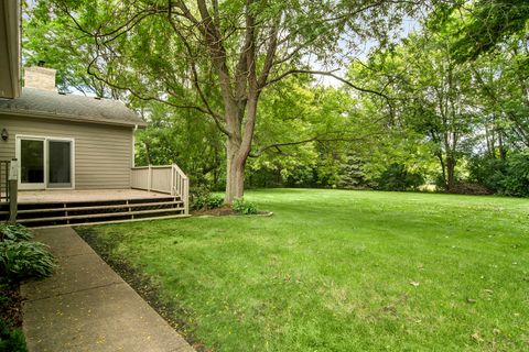 Tiny photo for 4 Mulberry Drive, Hawthorn Woods, IL 60047 (MLS # 12484689)