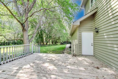 Tiny photo for 4 Mulberry Drive, Hawthorn Woods, IL 60047 (MLS # 12484689)