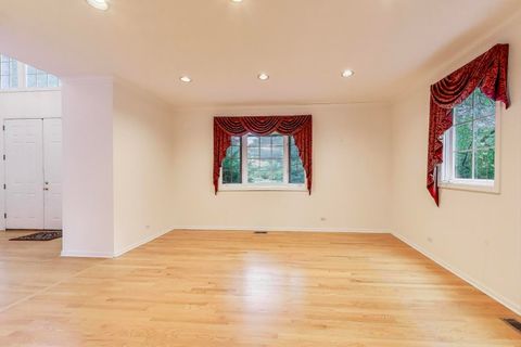 Tiny photo for 4 Mulberry Drive, Hawthorn Woods, IL 60047 (MLS # 12484689)