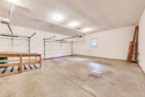 Tiny photo for 4 Mulberry Drive, Hawthorn Woods, IL 60047 (MLS # 12484689)