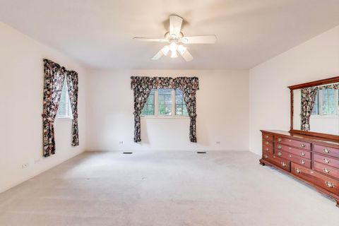 Tiny photo for 4 Mulberry Drive, Hawthorn Woods, IL 60047 (MLS # 12484689)