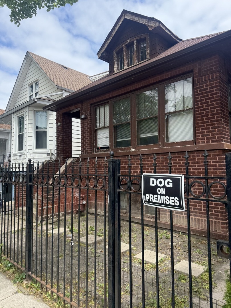 2145 N Karlov Avenue