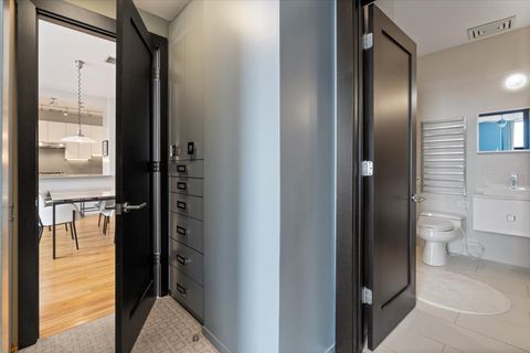 Tiny photo for 330 S Michigan Avenue #1807, Chicago, IL 60604 (MLS # 12575955)