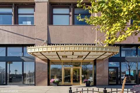 Tiny photo for 330 S Michigan Avenue #1807, Chicago, IL 60604 (MLS # 12575955)