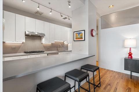 Tiny photo for 330 S Michigan Avenue #1807, Chicago, IL 60604 (MLS # 12575955)