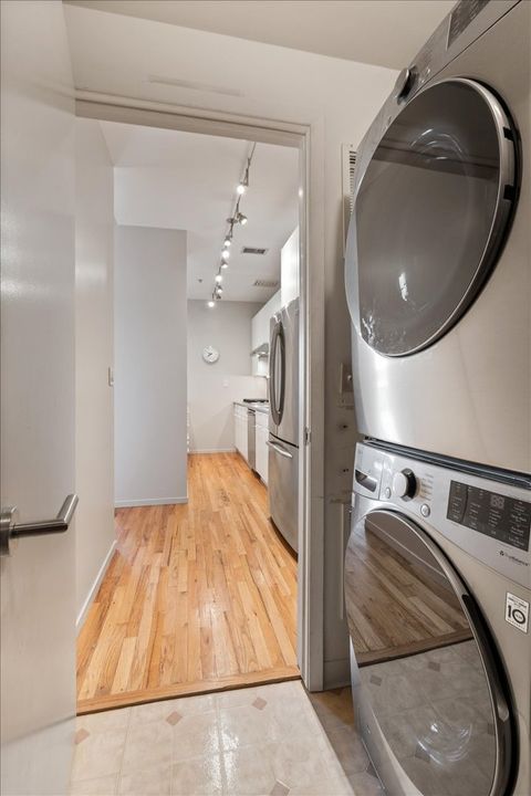 Tiny photo for 330 S Michigan Avenue #1807, Chicago, IL 60604 (MLS # 12575955)