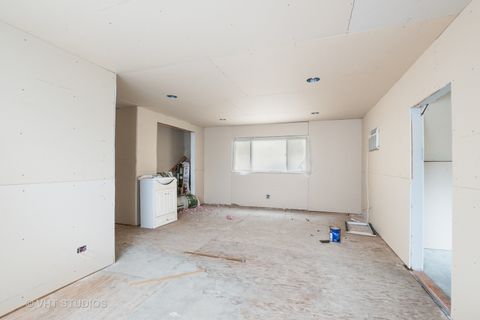 Tiny photo for 2221 N 73rd Court, Elmwood Park, IL 60707 (MLS # 12416394)