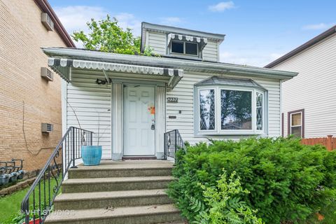 Tiny photo for 2221 N 73rd Court, Elmwood Park, IL 60707 (MLS # 12416394)