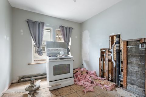 Tiny photo for 2221 N 73rd Court, Elmwood Park, IL 60707 (MLS # 12416394)