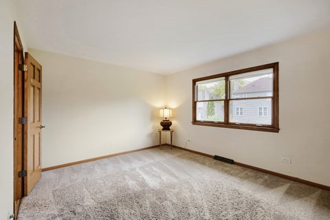 Tiny photo for 706 Huntington Lane, Schaumburg, IL 60193 (MLS # 12674981)