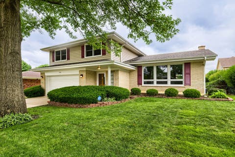Photo of 706 Huntington Lane, Schaumburg, IL 60193 (MLS # 12674981)
