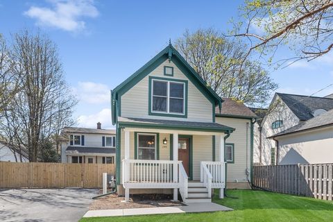 293 Scott Street Lake Forest IL 60045