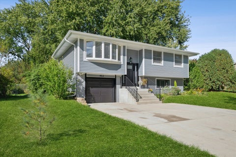 Tiny photo for 912 Cornell Lane, Schaumburg, IL 60193 (MLS # 12781186)