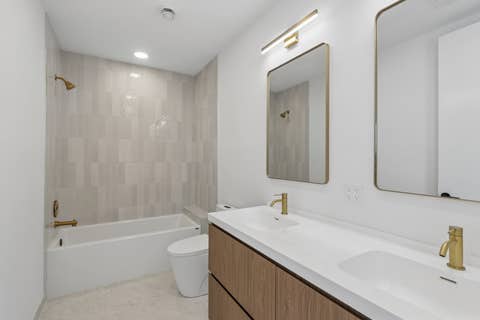 Tiny photo for 2072 N Western Avenue #PH-401, Chicago, IL 60647 (MLS # 12716479)