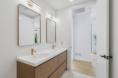 Tiny photo for 2072 N Western Avenue #PH-401, Chicago, IL 60647 (MLS # 12716479)
