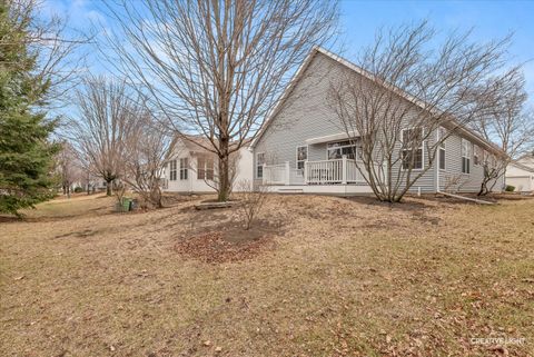 Tiny photo for 21249 LILY LAKE Lane, Crest Hill, IL 60403 (MLS # 12583092)