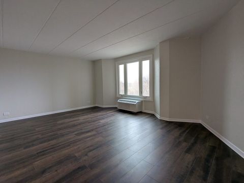 Tiny photo for 1 Renaissance Place #408, Palatine, IL 60067 (MLS # 12590595)