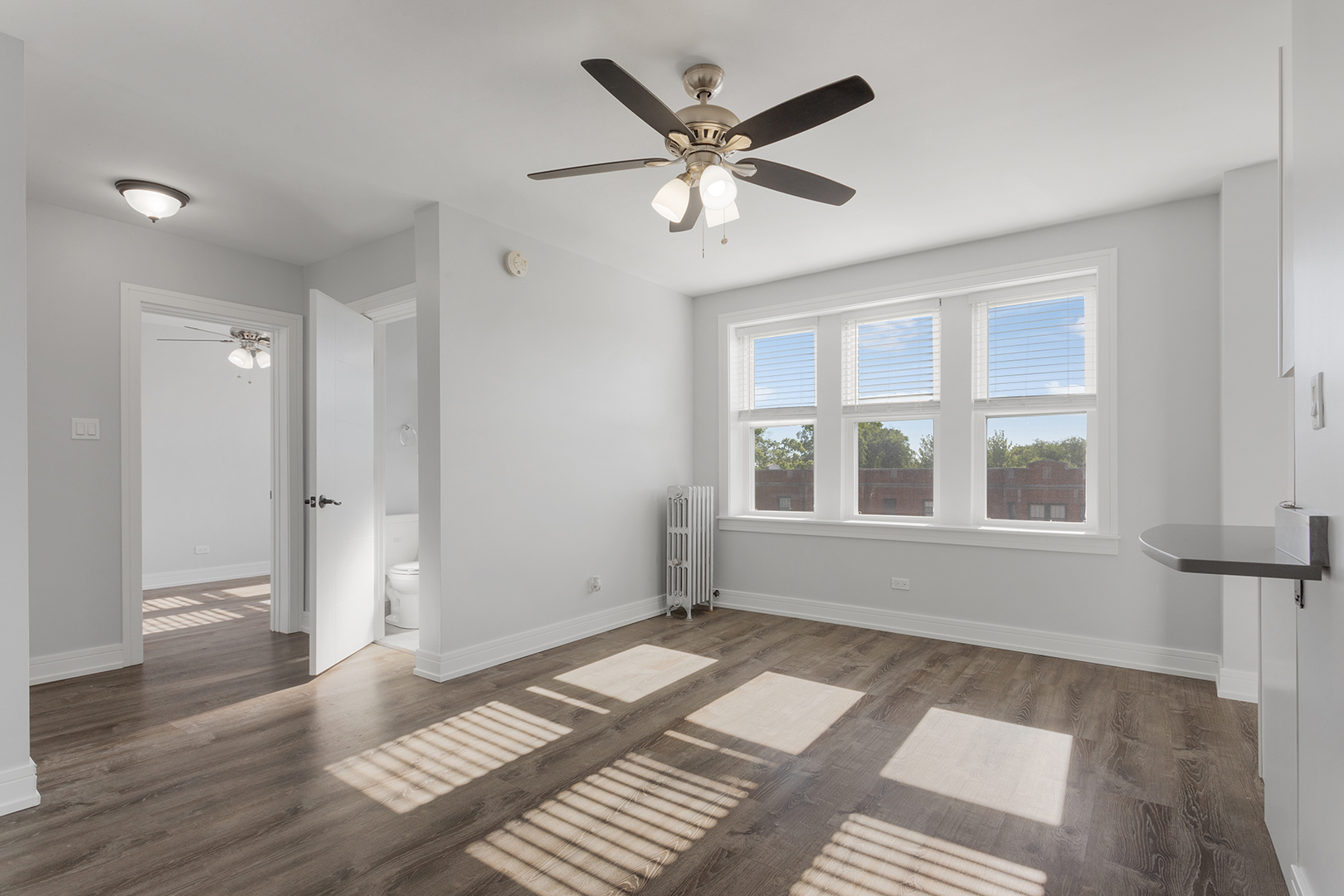 1521 W Sherwin Avenue 504