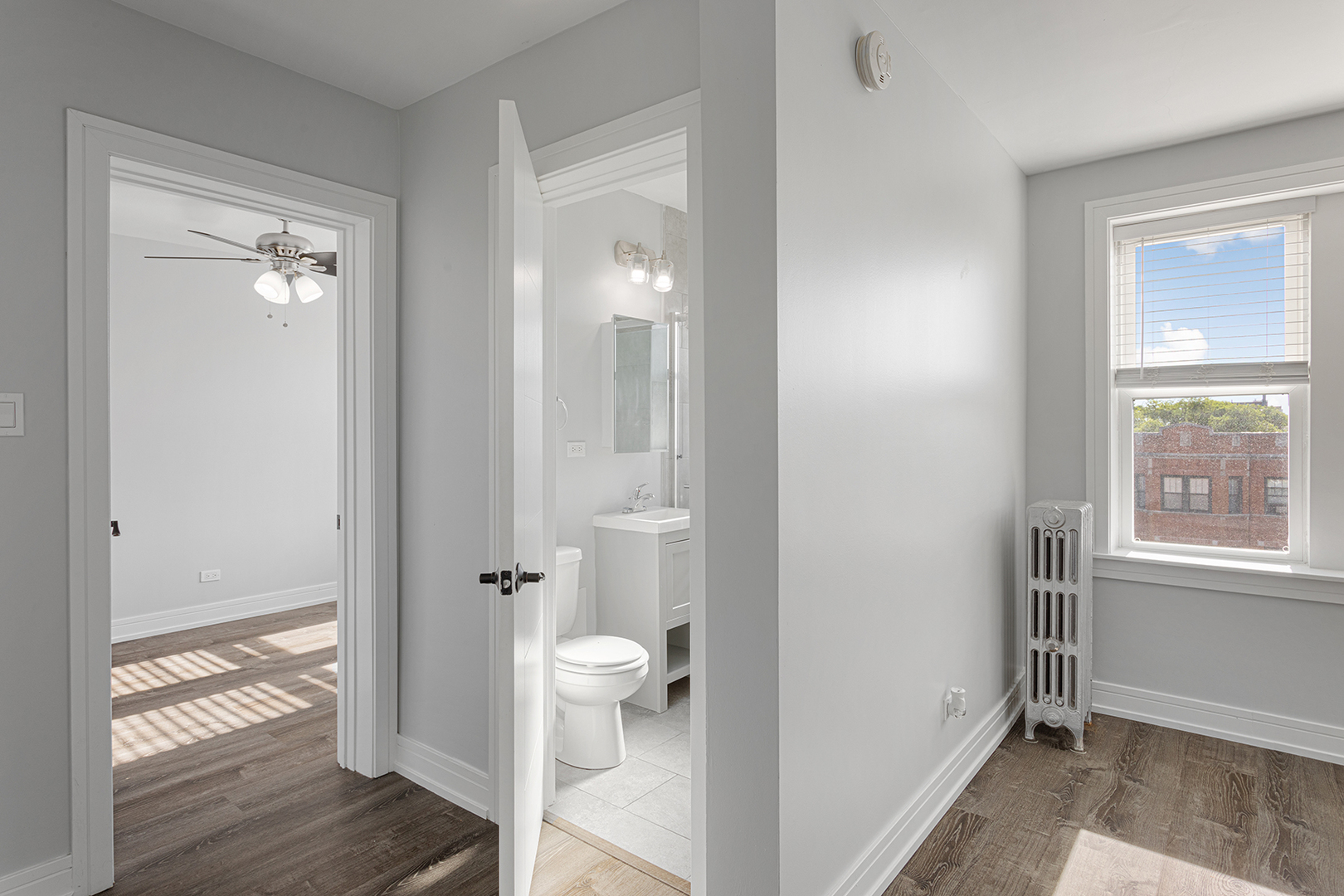 1521 W Sherwin Avenue 504